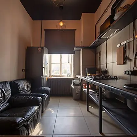 Riverside Hostel *