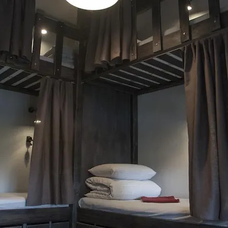 Riverside Hostel *