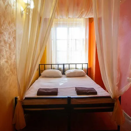 Riverside Hostel *